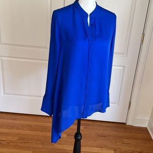 Elie Tahari royal silk asymmetric hem blouse